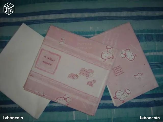 Parure bébé - Petits draps rose (image 1)