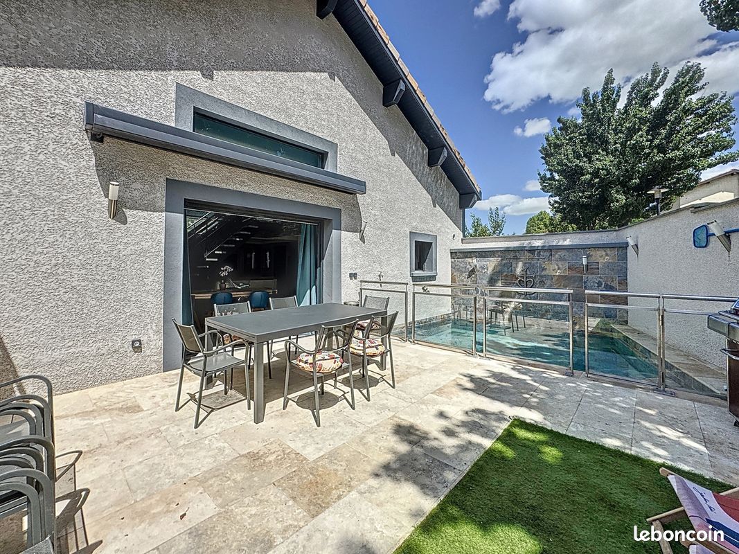 Maison 4 pièces 128 m² (image 1)