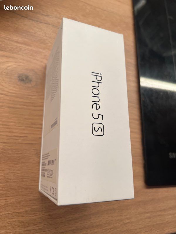 Boîte iPhone 5s Space Grey 16GB (image 3)