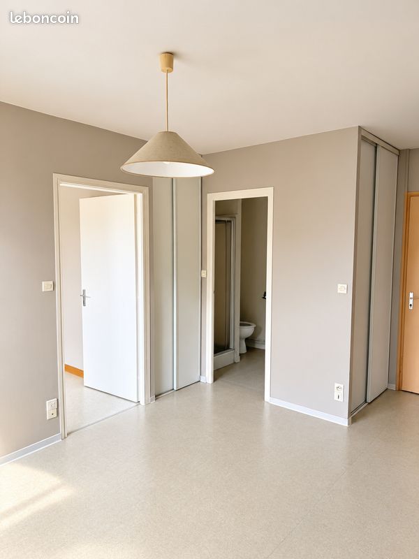 Immeuble 5 pièces 85 m² · à La Roche-sur-Yon · 85 m² · 180 000 €