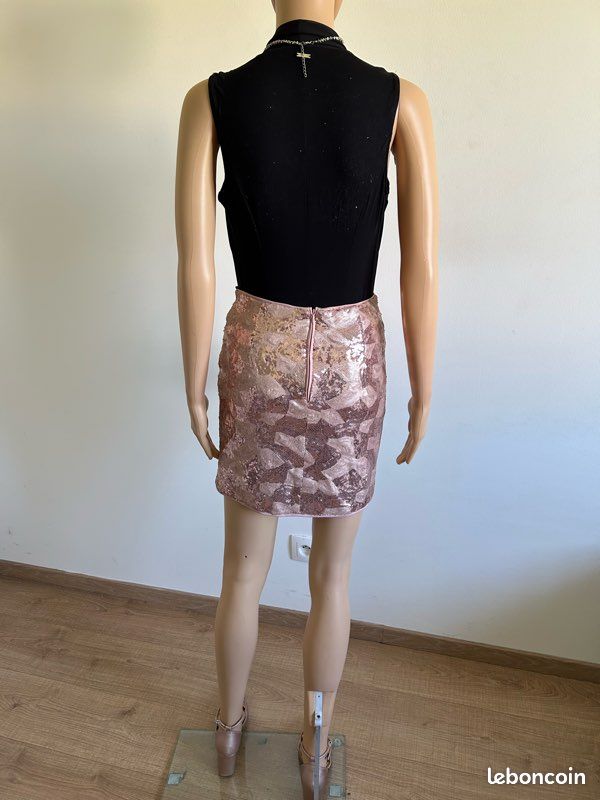 Jupe Neuve Taille 44 - Couleur Marine, Style évasé Et Chic, Sans Marque