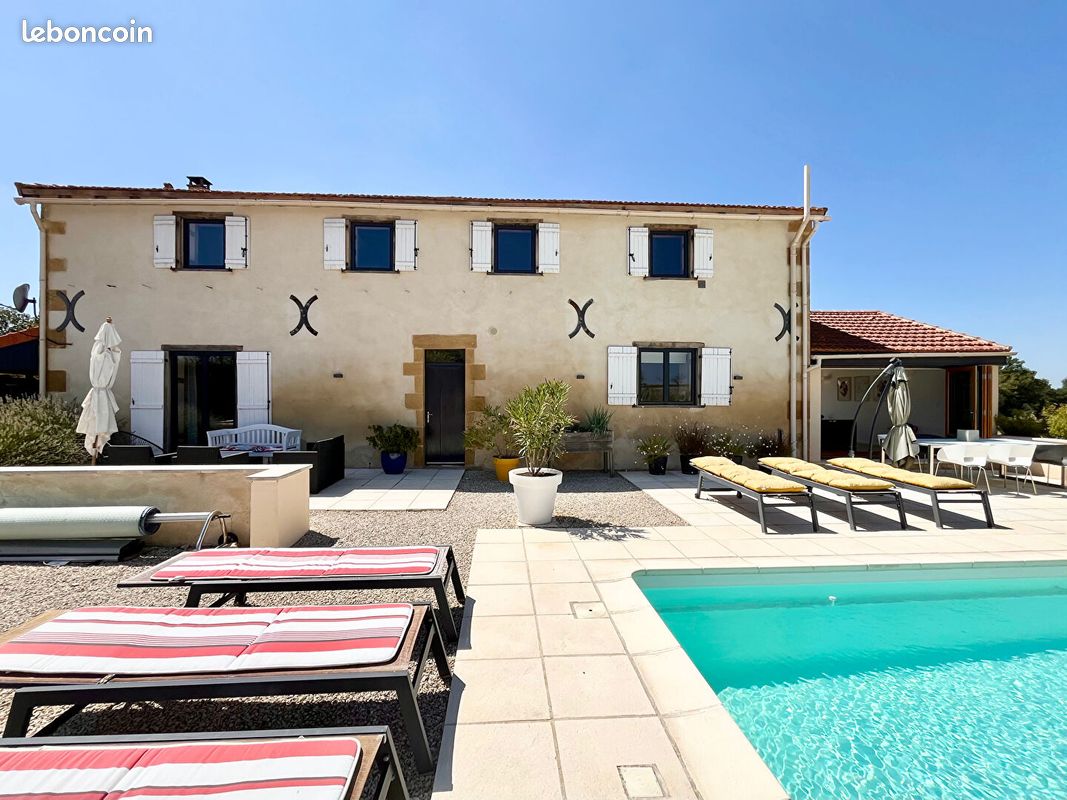 Maison 7 pièces 163 m² · à Pressac · 163 m² · 408 000 €