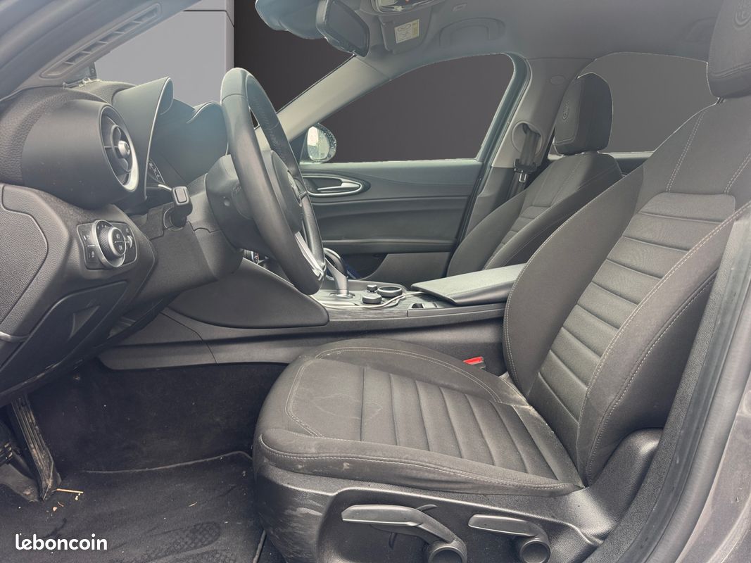 ALFA ROMEO GIULIA 2.2D 136 EDIZIONE AT 136Ch Garantie 12 mois (image 12)