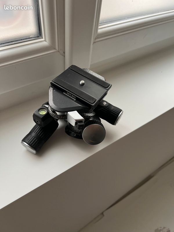 Rotule vidéo Manfrotto pour trépied léger avec base plate