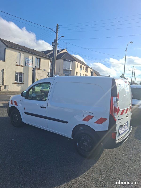 RENAULT KANGOO 1,5 DCI-90 EXTRA R-LINK GPS 2019 223000KMS 1èreMAIN 3990E TVA RÉCUPÉRABLE (image 3)