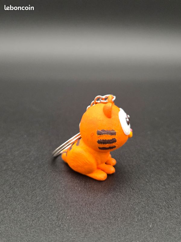 Figurine résine garfield, porte clé, peinte à la main (image 2)