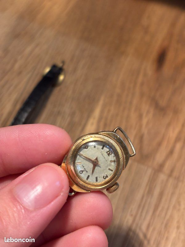 Montre Lip Dauphine à Réparer - Mécanisme Non Origine - Bracelet FixoFlex Or Plaqué - Occasion Pièce