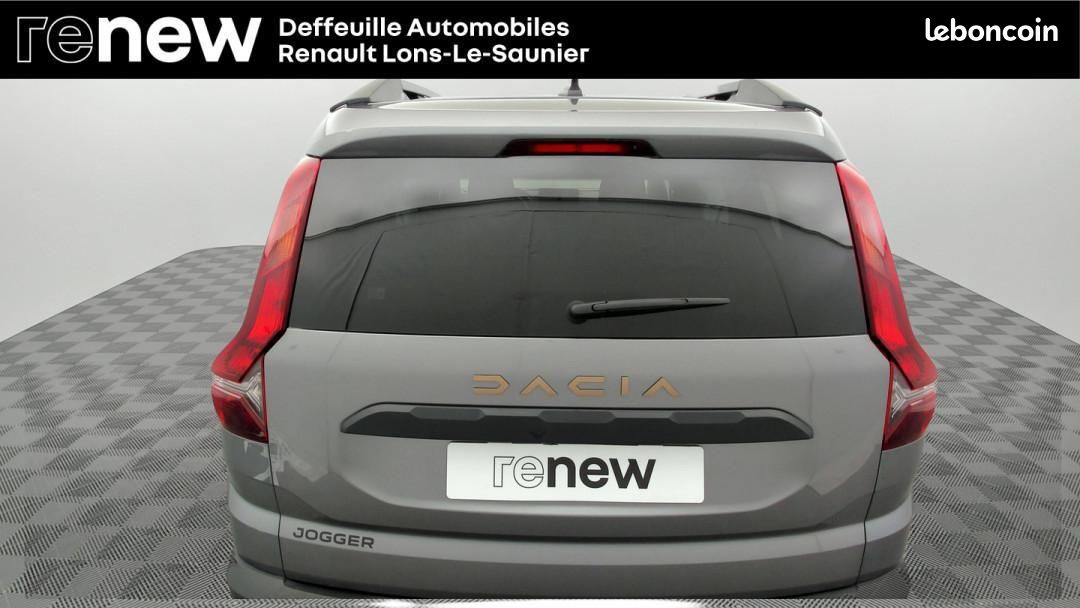 Dacia Jogger TCe 110 7 pl Extreme (image 3)