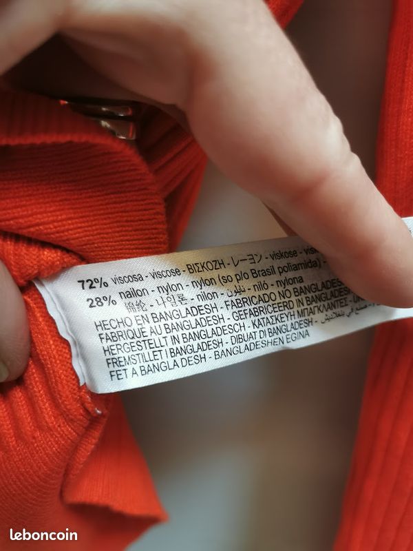 Pull Zara de la taille M, de couleur corail