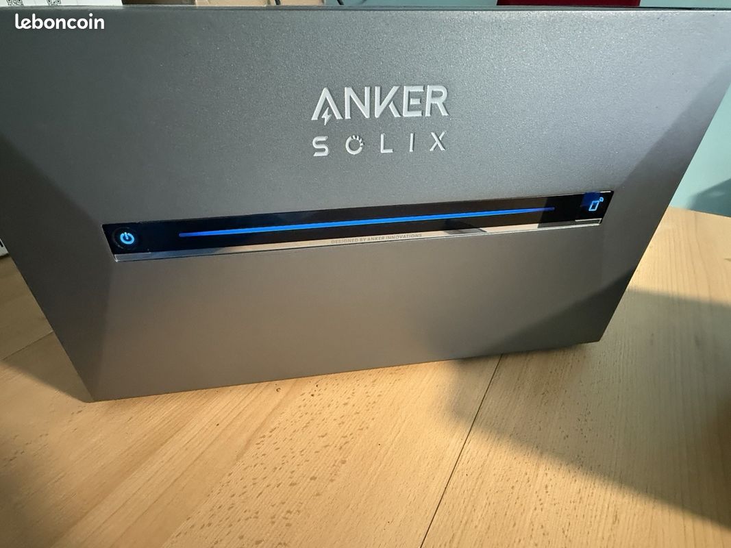 Anker SOLIX Solarbank 3 E2700 Pro (image 1)
