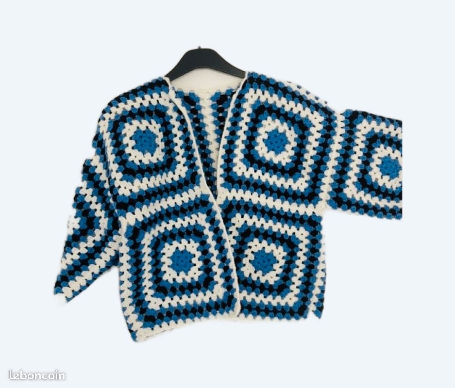 Granny Gilet Au Crochet Gilet Fait Main Au Crochet Avec Le Motif