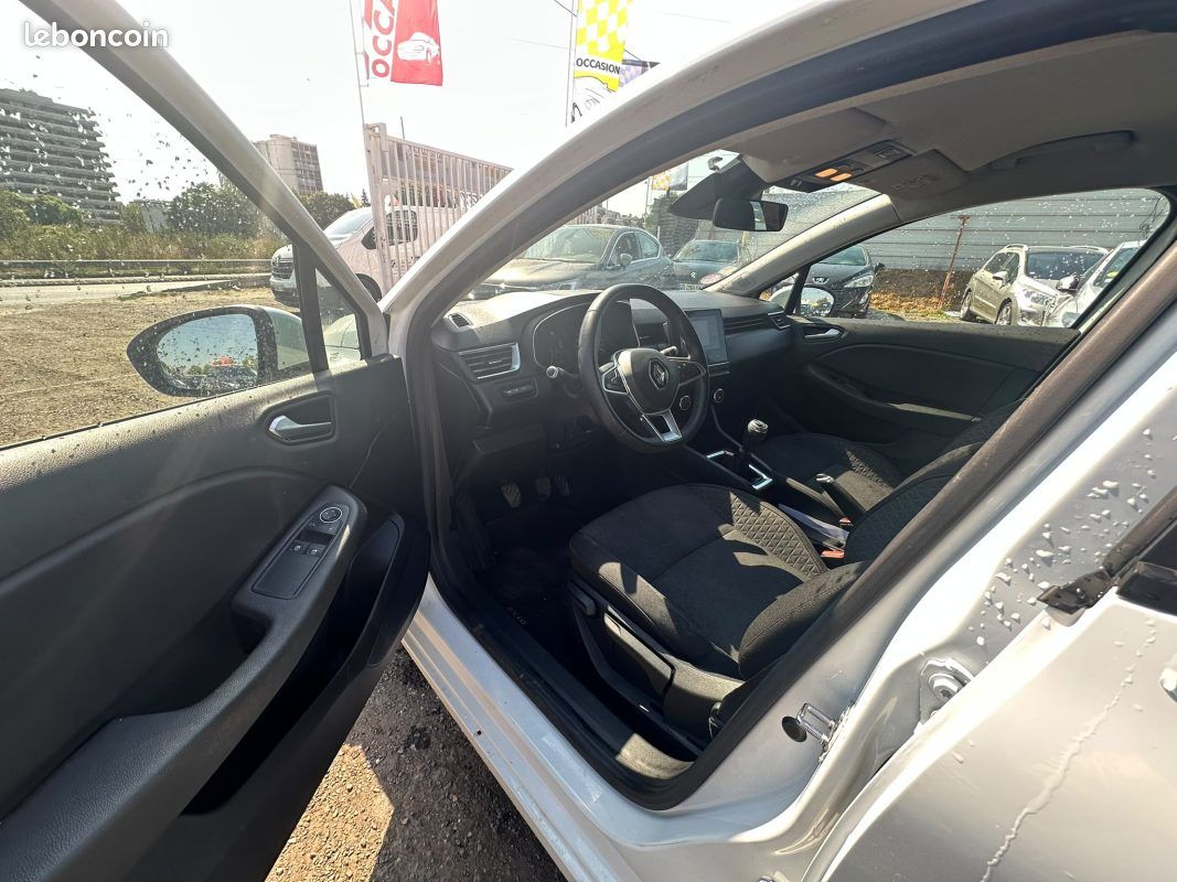RENAULT Clio V 5 Portes 1.0 TCe 12V 90 cv (image 6)