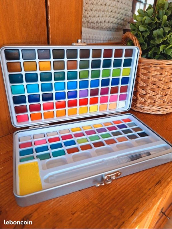 Peinture Aquarelle de Artiste, Palette Aquarelle 48 Couleurs de Haute Peinture Aquarelle de Artiste, Palette Aquarelle 48 Couleurs de Haute