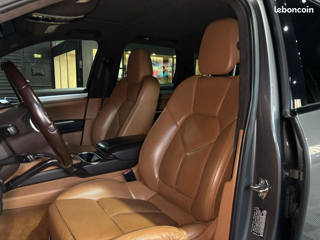 PORSCHE CAYENNE Turbo 4,8i V8 ? 500 ch ? 4 sièges chauffants ? Toit ouvrant (image 12)