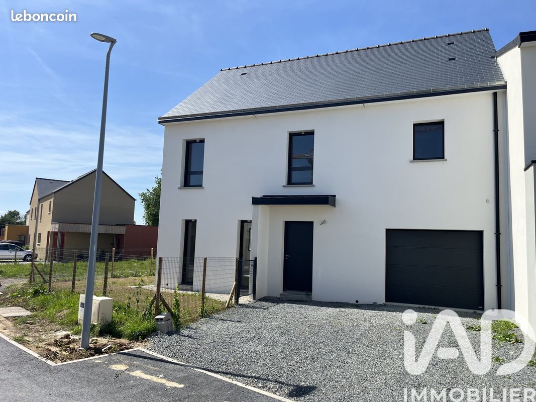 Maison 6 pièces 155 m² · à La Chapelle-des-Fougeretz · 155 m² · 463 000 €