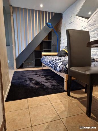 Chambre 1 pièce 14 m²