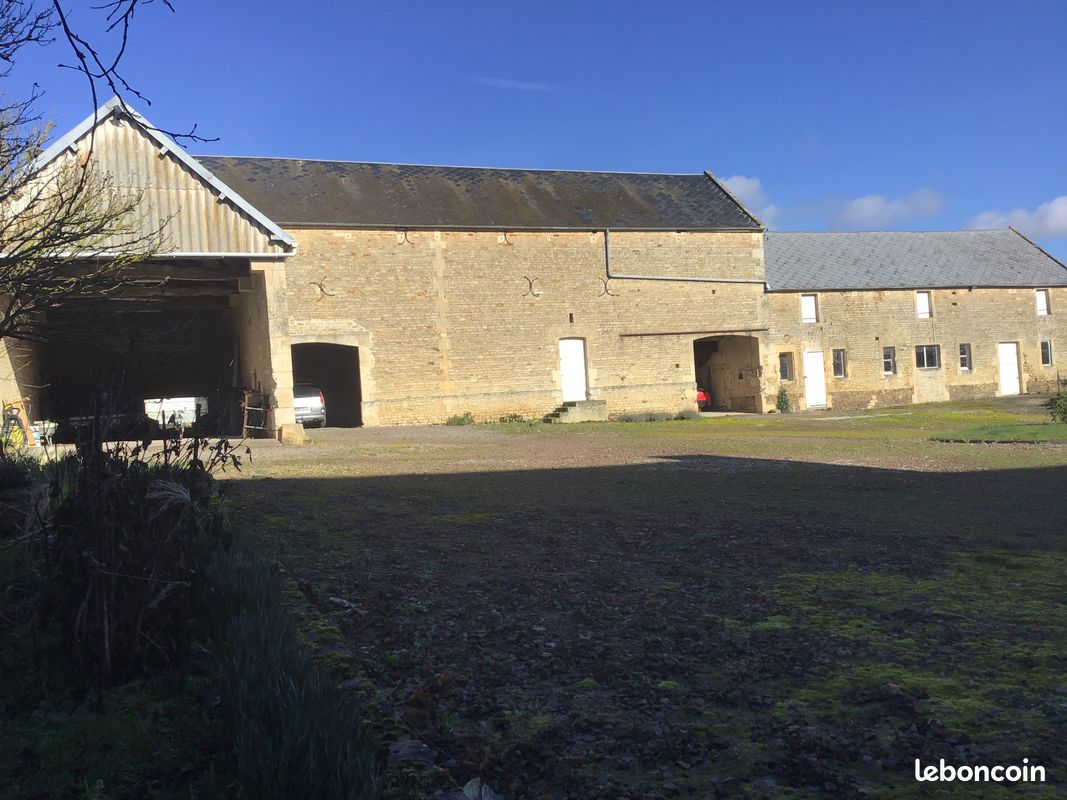 Maison 1 pièce 150 m² · à Grainville-sur-Odon · 150 m² · 10 400 €