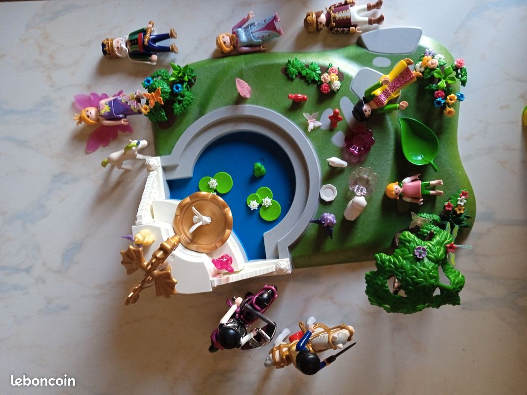 Playmobil fontaine et famille royale (image 1)