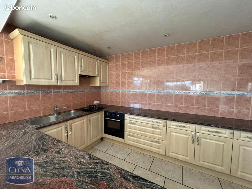 Appartement a louer brive-la-gaillarde - 6 pièce(s) - 139 m2 - Surfyn