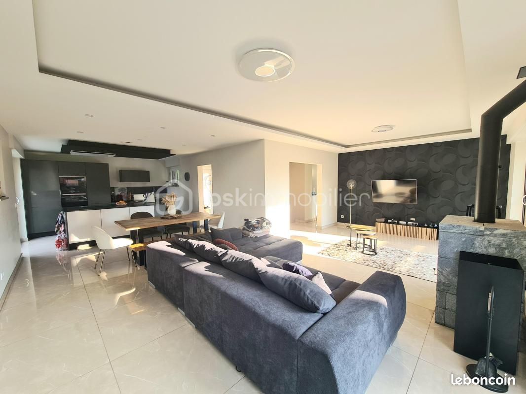 Maison 6 pièces 180 m² · à Staffelfelden · 180 m² · 380 000 €