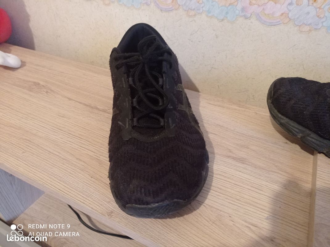 Chaussures Asics (image 1)