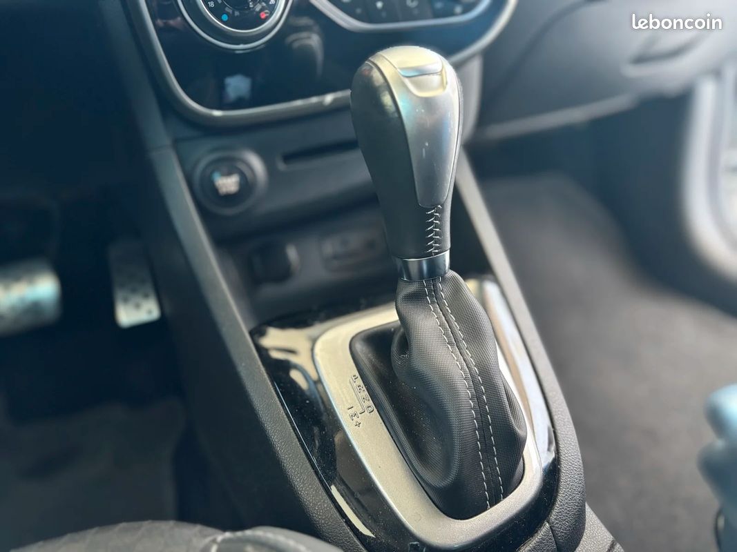 Renault CLIO IV TCe 120ch EDC GT / RS Drive / GPS / Origine France (image 34)