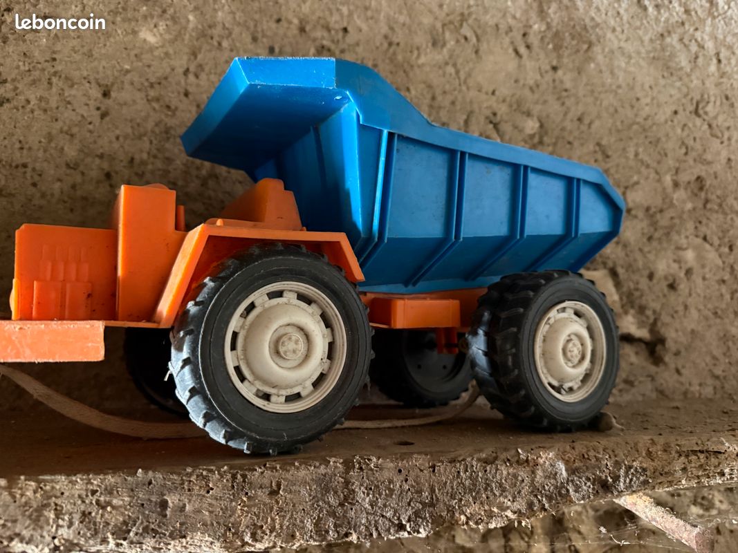 Camion Benne MAJORETTE Kenworth 1/47Eme Vezins 50540 Modélisme