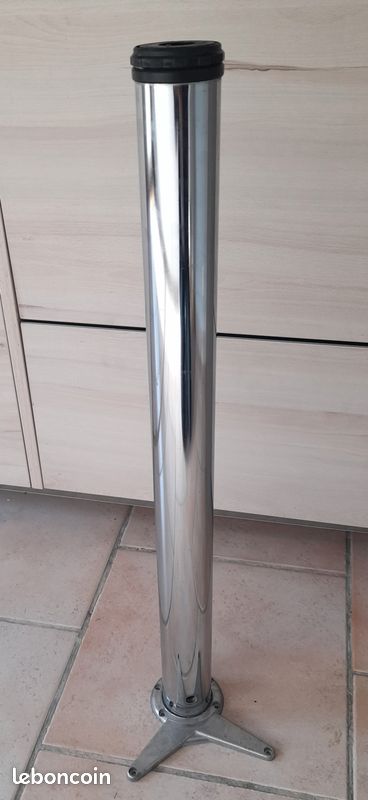 Vend pied en inox (image 1)