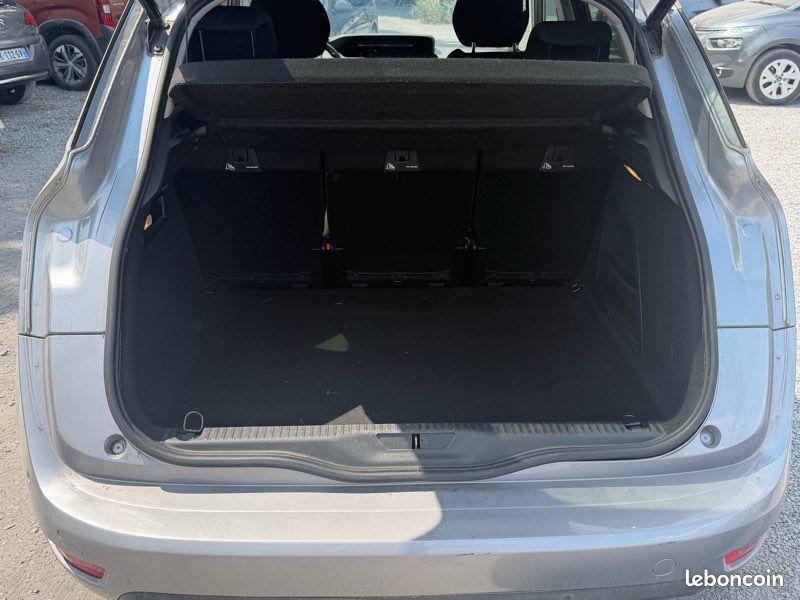 Citroën c4 Picasso spacetourer 1.2 130 bva shine (image 9)