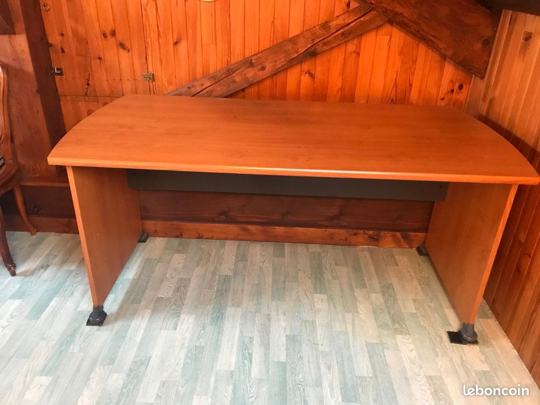 Grand bureau avec caisson (image 1)