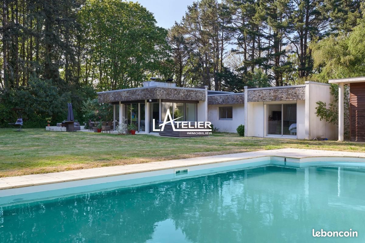 Maison 7 pièces 254 m² · à Vigneux-de-Bretagne · 254 m² · 986 100 €