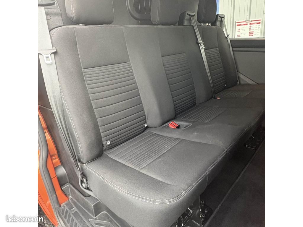 FORD TRANSIT CUSTOM 2.0 EcoBlue 130 BVA S&S CA LIMITED (image 17)