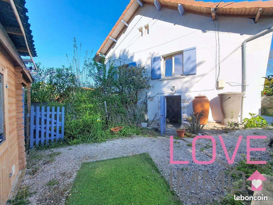 Maison 6 pièces 101 m² · à Les Abrets en Dauphiné · 101 m² · 191 000 €