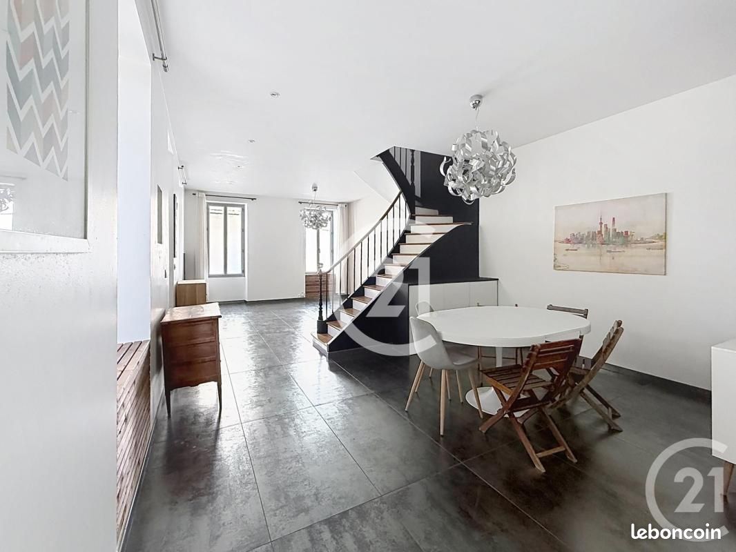 Maison 4 pièces 136 m² · à Cognac · 136 m² · 850 €/mois