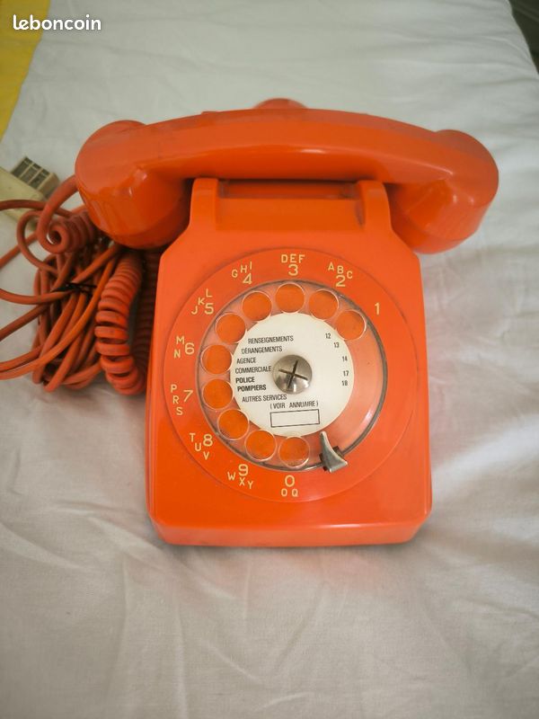 Telephone s63 orange vintage parfait etat (image 1)