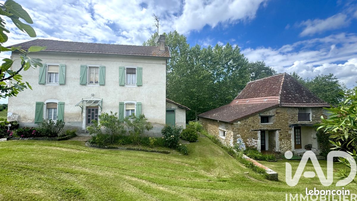 Maison 10 pièces 257 m² · à Salies-de-Béarn · 257 m² · 265 000 €