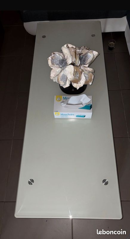 Table basse blanche (image 2)