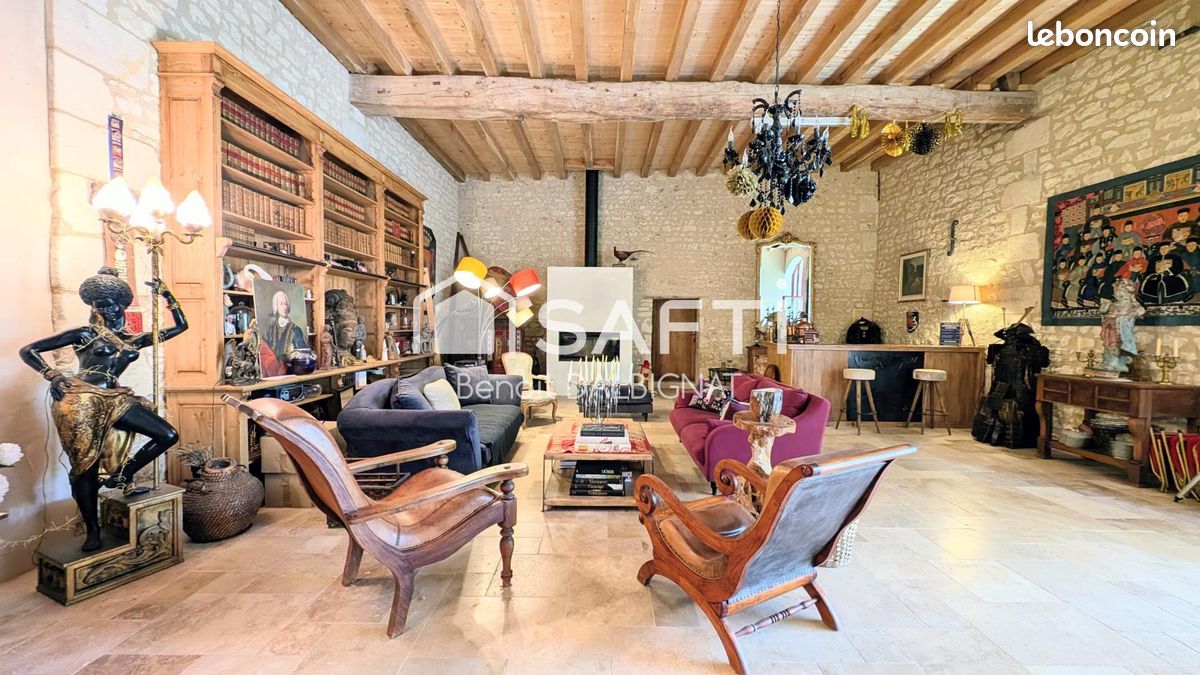 Maison 10 pièces 464 m² · à Sainte-Maure-de-Touraine · 464 m² · 670 000 €