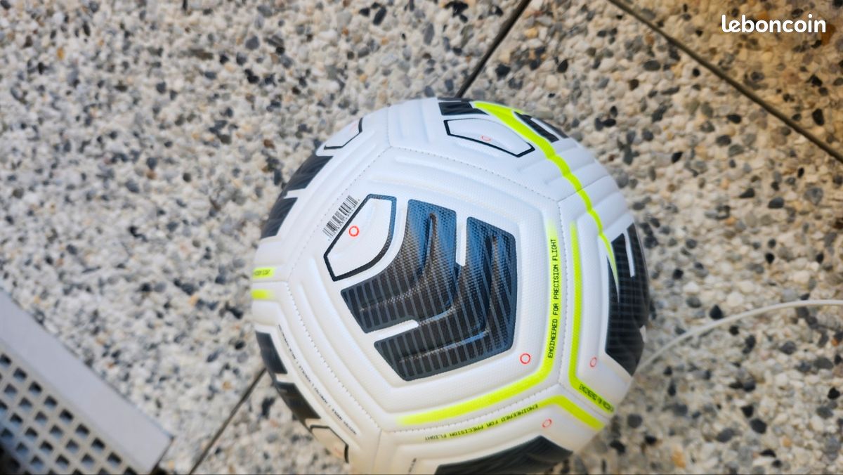Nike academy (image 3)