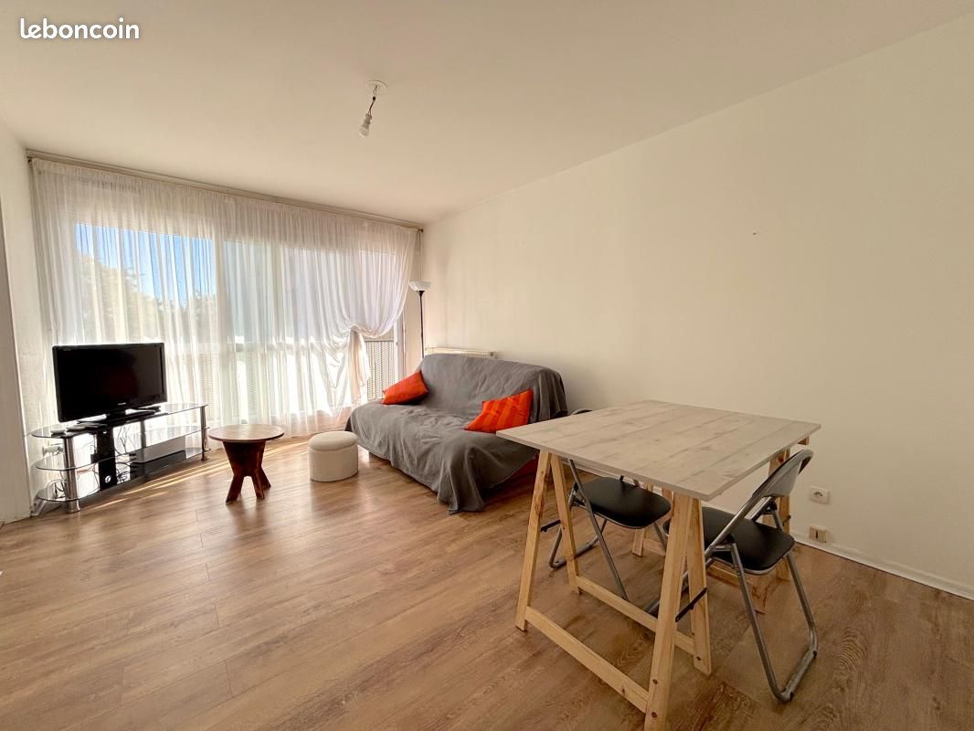 Appartement 5 pièces 91 m² · à Viry-Châtillon · 91 m² · 190 000 €