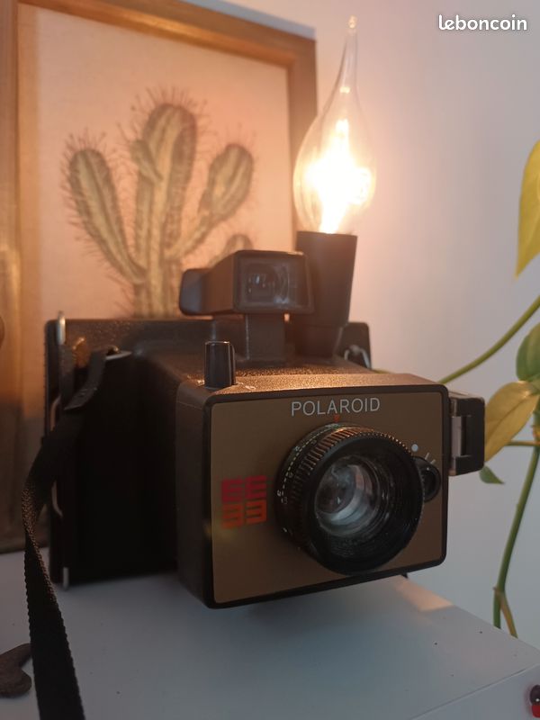Lampe avec anciennes pièces mécanique modèle unique