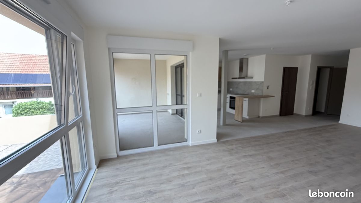Appartement 3 pièces 95 m² · à Geispolsheim · 95 m² · 1 360 €/mois