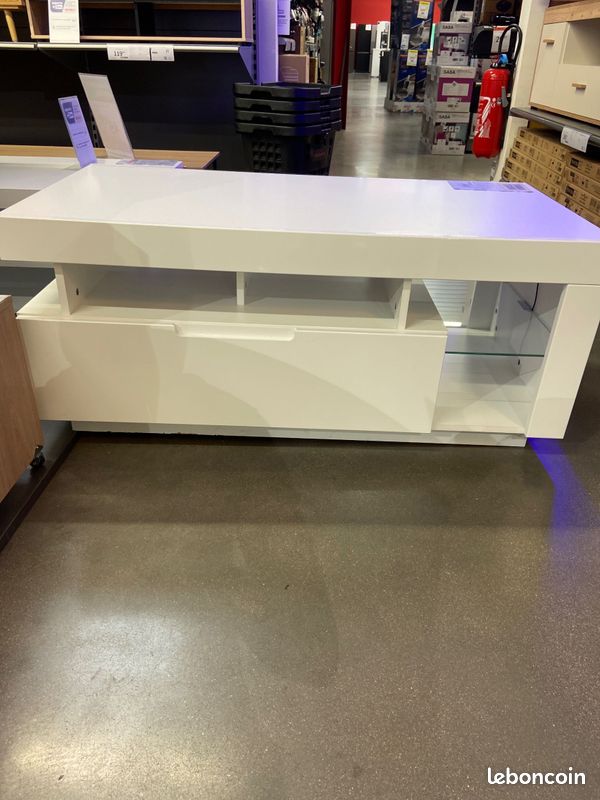 Table basse Conforama SCORE blanche avec éclairage LED (image 1)