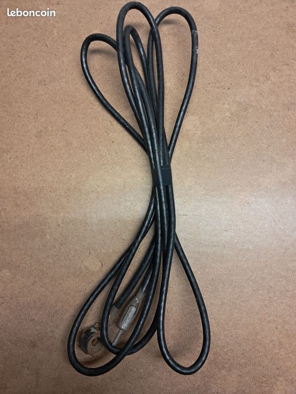 Cable antenne voiture (image 1)