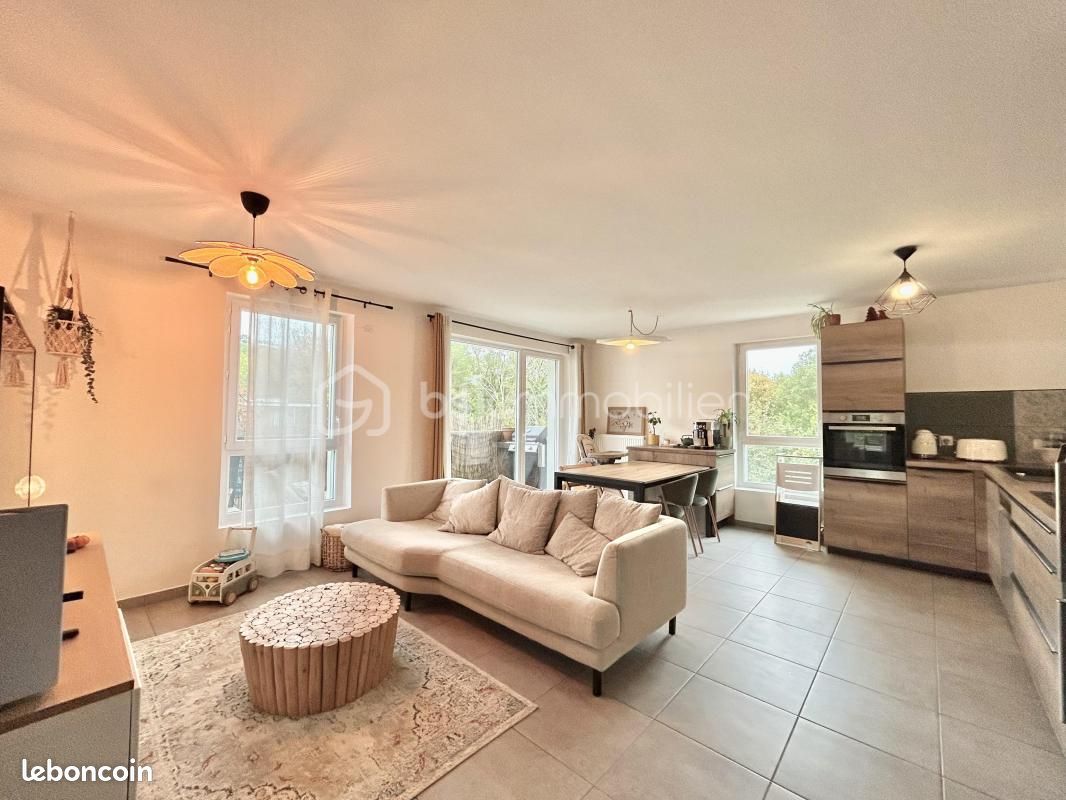 Appartement 3 pièces 63 m² · à Cognin · 63 m² · 249 000 €