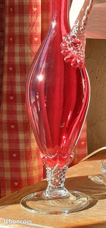 Aiguière En Verre Teinté Rouge Et étain - Objet De Décoration Vintage