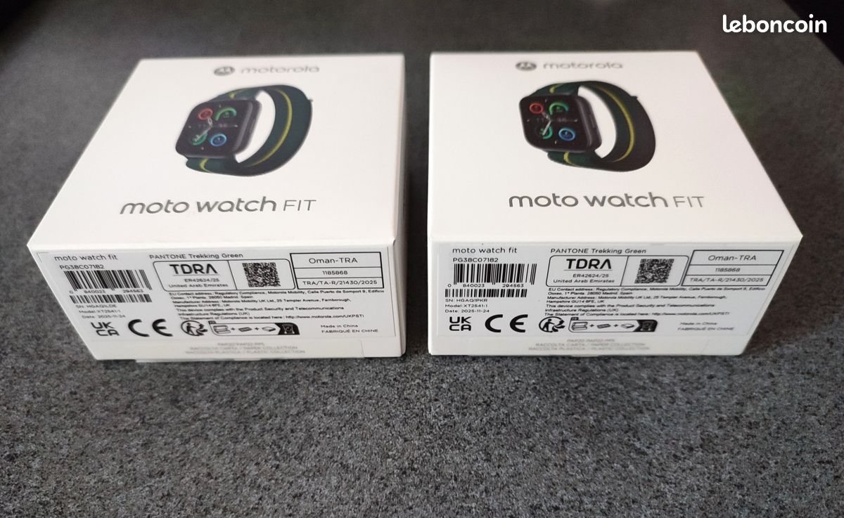 Lot de 2 Motorola Moto Watch Fit NEUVES (image 2)