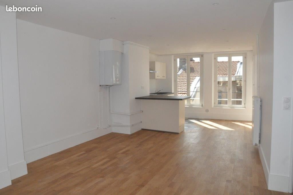 Appartement 3 pièces 96 m² · à Nancy · 96 m² · 800 €