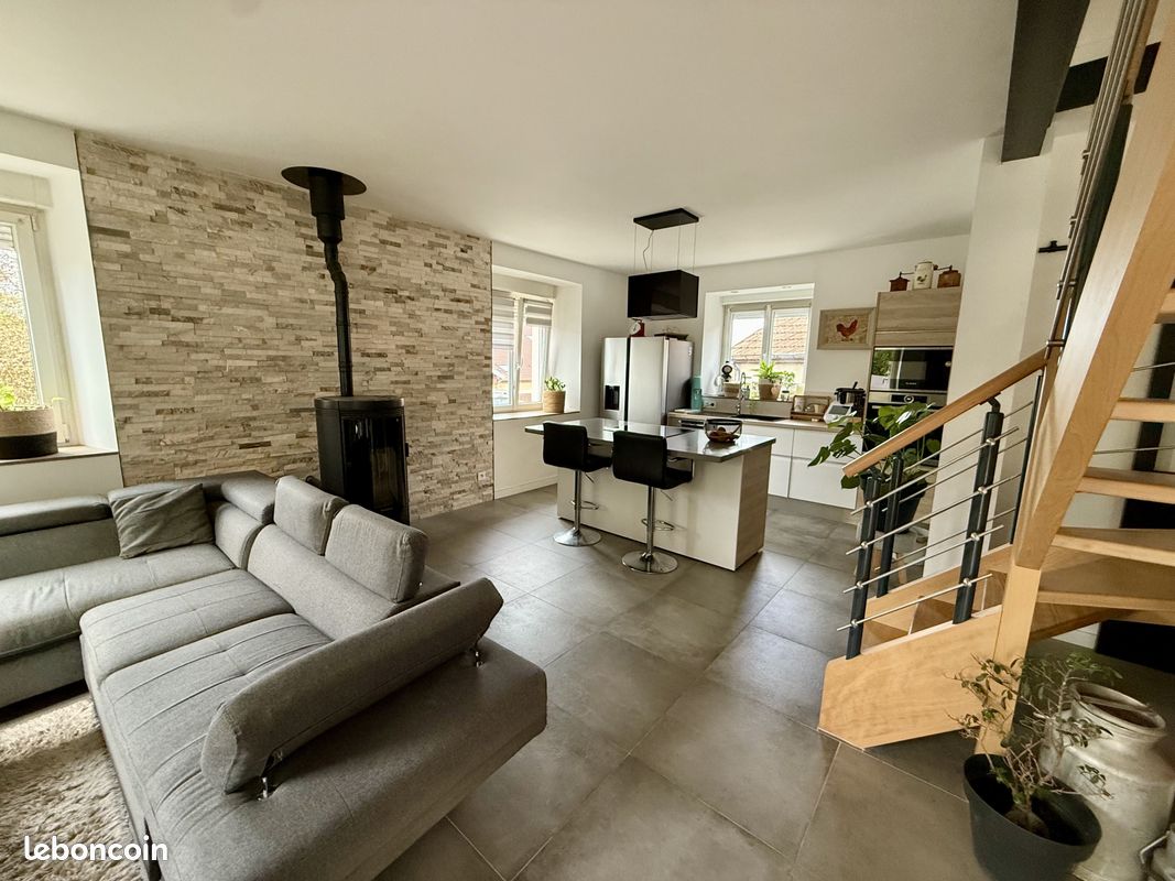 Maison 5 pièces 137 m² · à Valdahon · 137 m² · 306 000 €