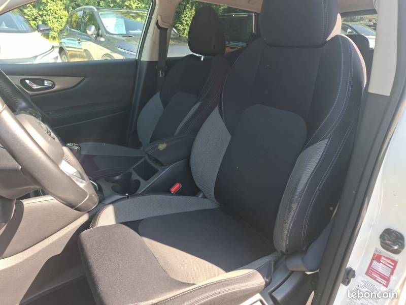 Nissan Qashqai 1.5 dCi 110 N-Connecta (image 14)